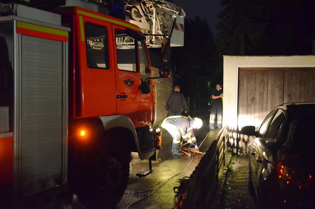 Feuer Einfamilienhaus Koeln Ostheim Saarbrueckerstr P89.JPG